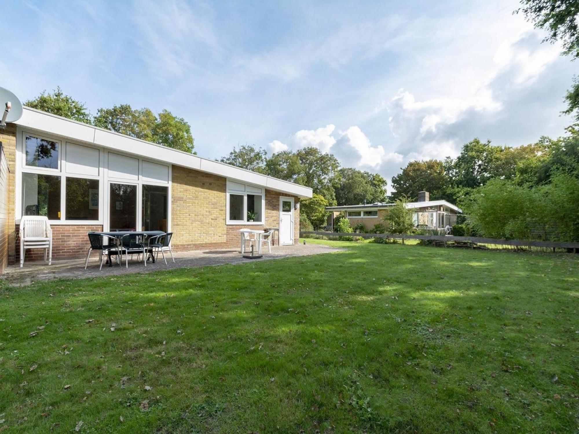 Holiday Home With Fabulous Garden Sint Maartensvlotbrug Extérieur photo