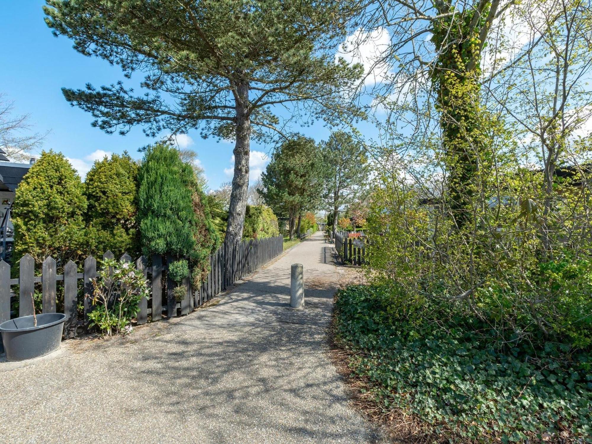 Holiday Home With Fabulous Garden Sint Maartensvlotbrug Extérieur photo